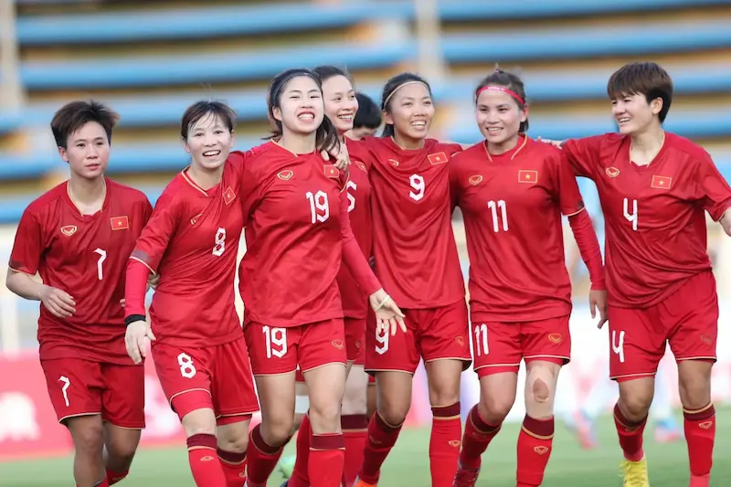 Đại diện cho sắc đẹp của bóng đá nữ Việt Nam